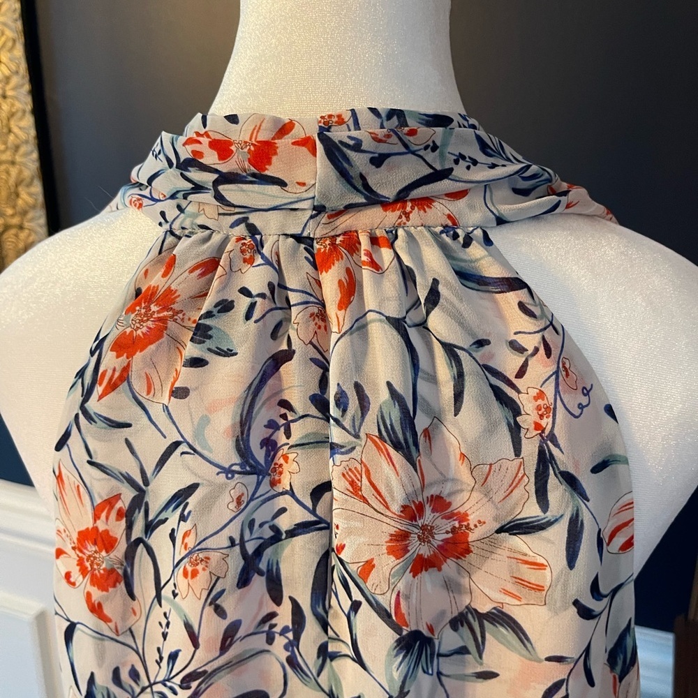 Cabi 5537 sleeveless b neck floral print stem blouse - Picture 5 of 9